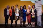 Projectleden met minister en directeur ZonMw op het podium