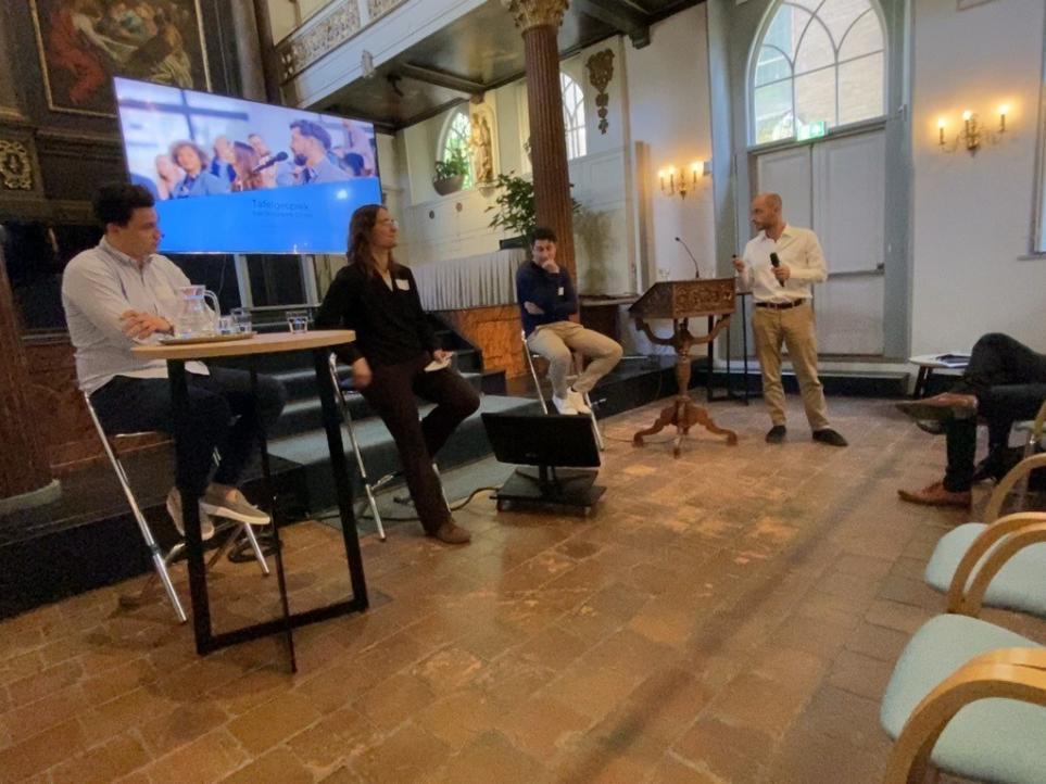 Discussie tijdens bijeenkomst Technologie en Hart voor duurzame zorg