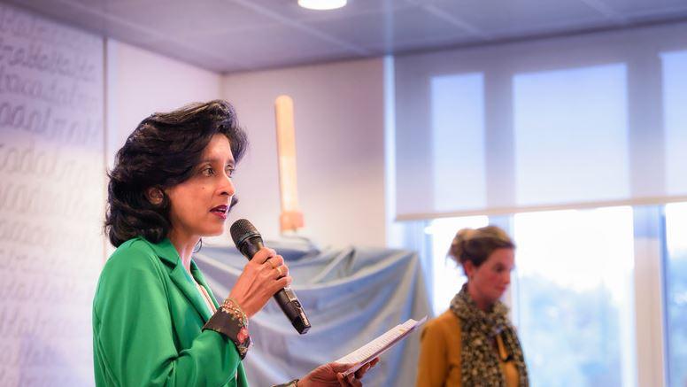 Presentatie Urmila Gangaram Panday en Rosalie Hendriks over 10 jaar NPO