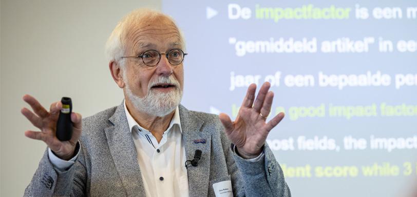 Guy Rutten presenteert