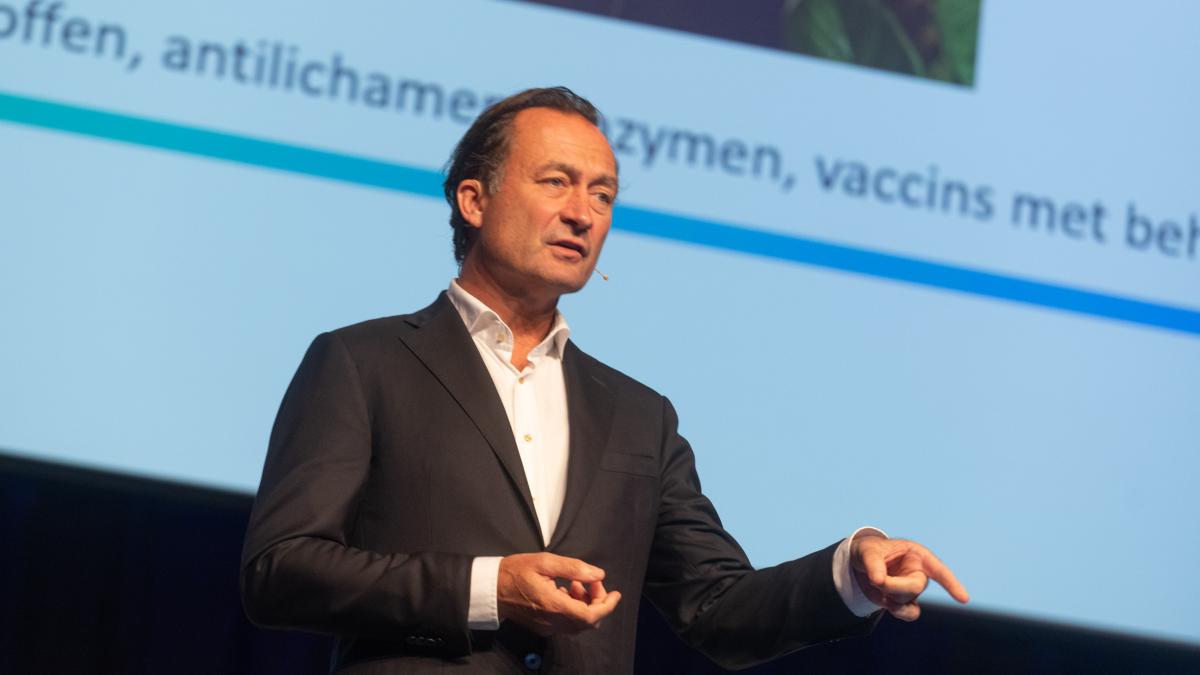 Pieter Jeekel tijdens zijn presentatie op het GGG-congres 2024