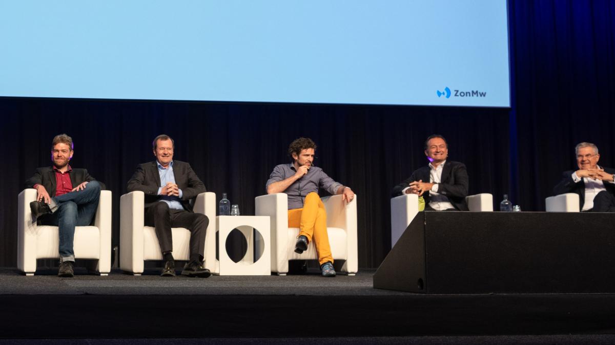 Panel discussie plenair over AI en Geneesmiddelen tijdens het GGG-congres 2024