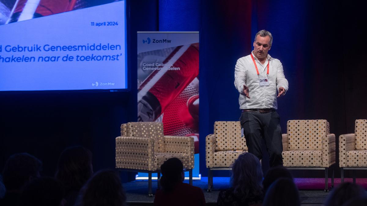 Saco de Visser leidt de sessie op het GGG-congres 2024