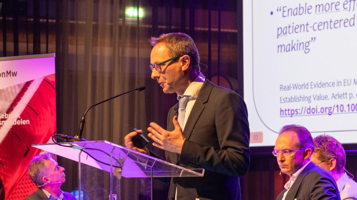 Peter Mol tijdens zijn presentatie op het GGG-congres 2024