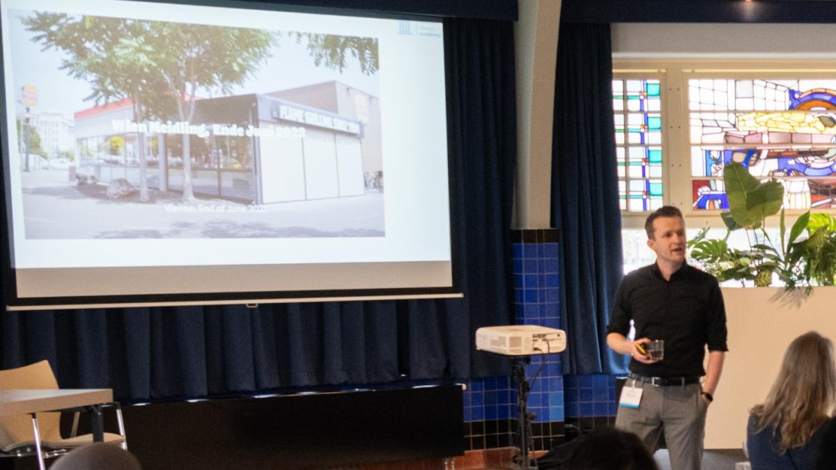 Stijn de Vries tijdens zijn presentatie op het GGG-congres 2024