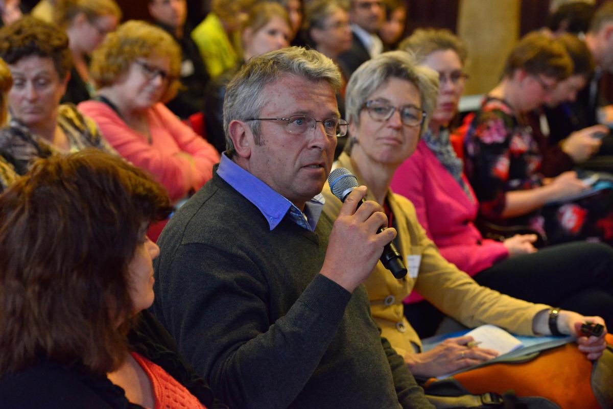 deelnemer aan het woord tijdens GGG-congres 2015