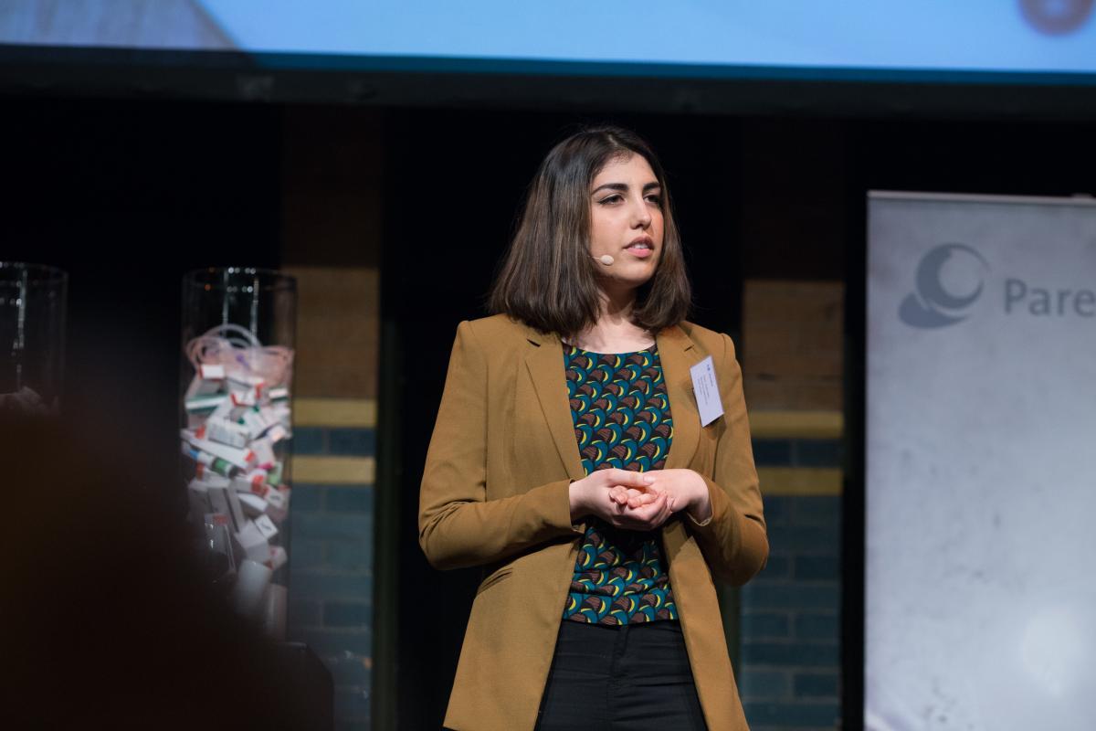 Sara Daliri: 'Na ontslag krijgt meneer Jansen steevast toch weer hetzelfde medicijn van zijn huisarts. Hoe komt dat?'