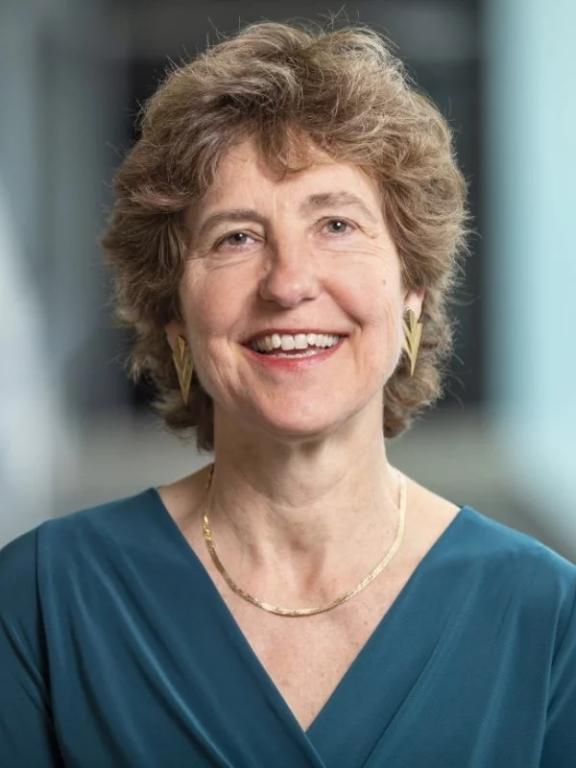Tanja van der Lippe portret