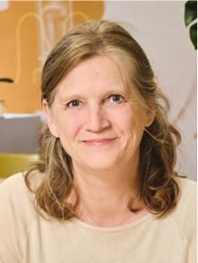 Portretfoto van Hanny Groenewoud