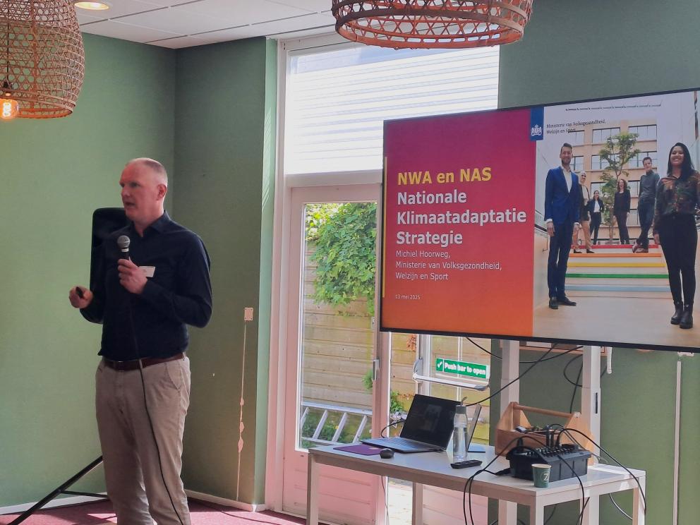 Michiel Hoorweg presenteert de ontwikkelingen rondom de Nationale Adaptatie Strategie