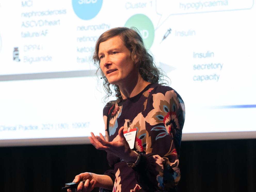 Suzanne Wopereis tijdens haar presentatie op het GGG-congres 2026