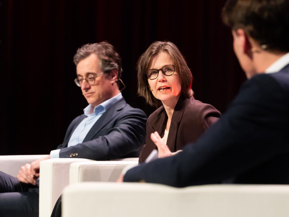 Lonneke Timmers tijdens de paneldiscussie van de plenaire sessie op het GGG-congres 2026